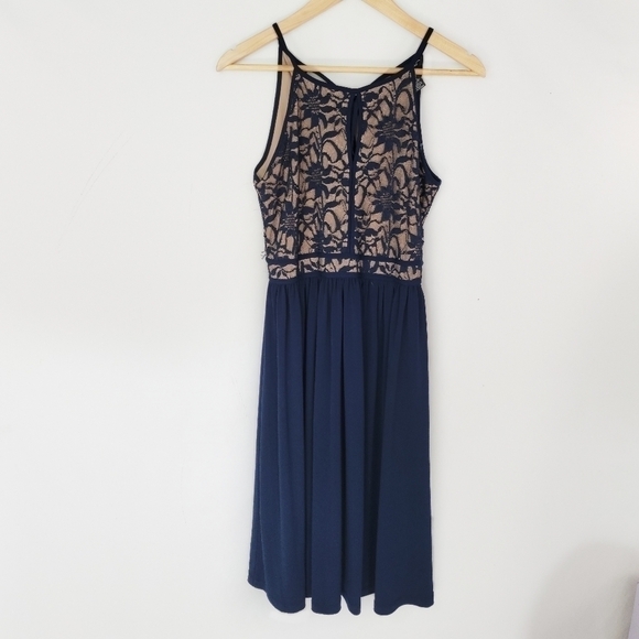 Women's/Juniors Small lace navy blue dress - Picture 1 of 7